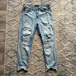 EUC Judy Blue Monroe Mid Rise Ripped Boyfriend Mom Jeans Size 31/13